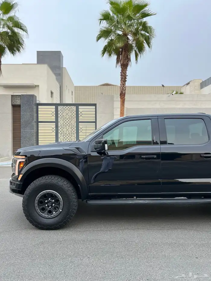 للبيع فورد f150 رابتر 2024 شبه الجديد 2