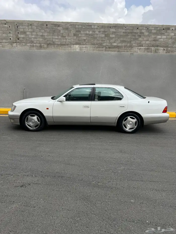 لكزس LS400 5
