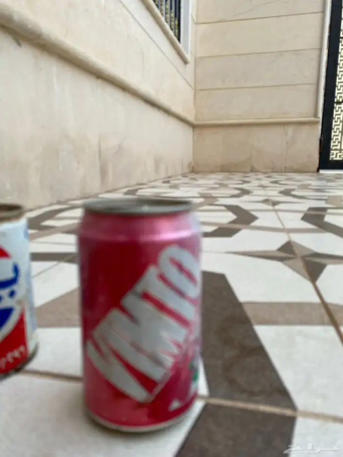 علب قديمه 2
