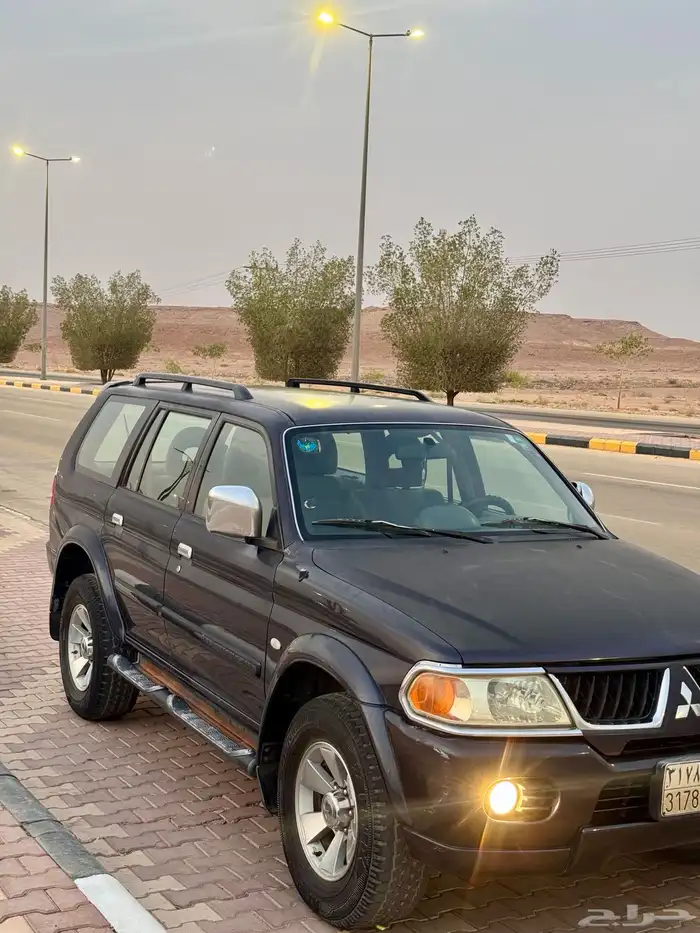 ميتسوبيشي ناتيفا 2009 نظيف جدا 1