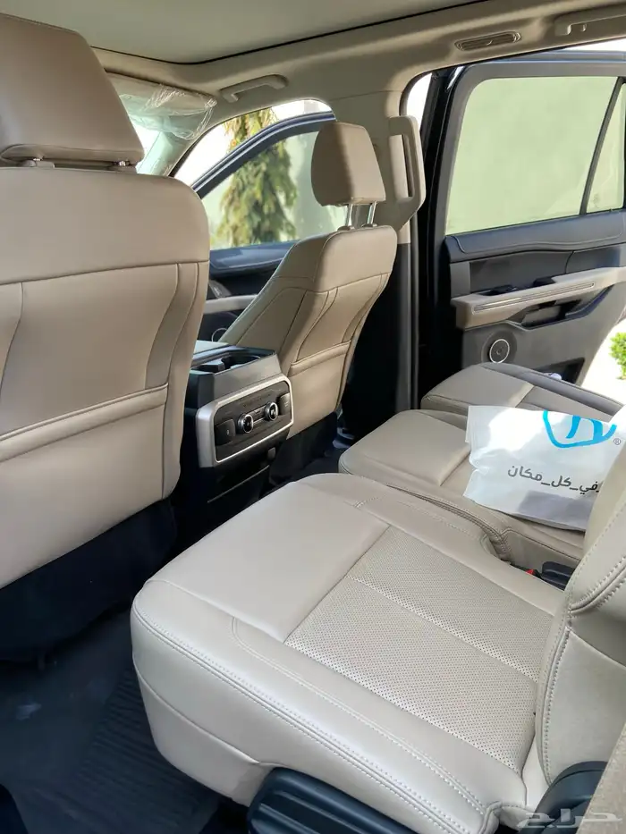 Ford Expedtion 2024 XLT Premium with leather and panorama 7