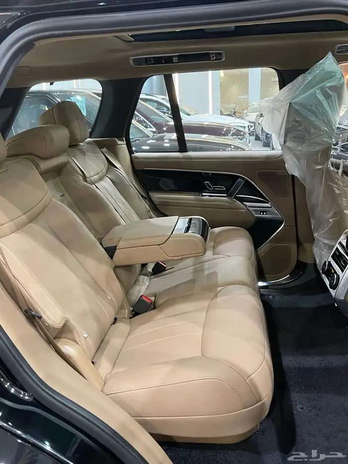لاند روفر رنج روفر HSE V6 جديد 2025 11