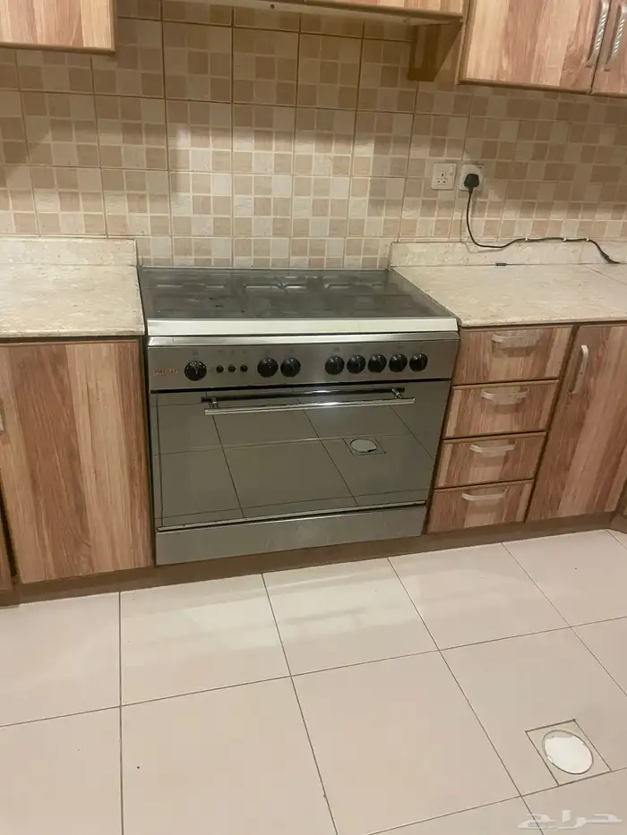 اثاث مستعمل للبيع بحالة جيدة 2