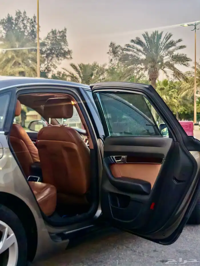 اودي A6 فل كامل مخزنه ممشى 70 الف فقط كاش او اقساط 32