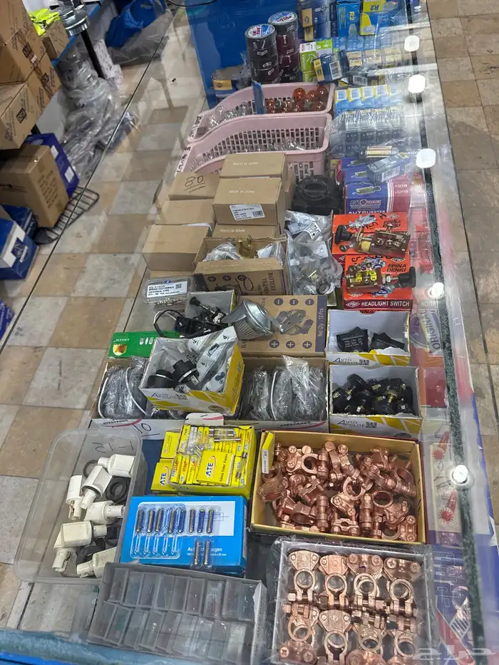 تم افتتاح المحل لقطع غيار وزينة الشاحنات سطحات 5