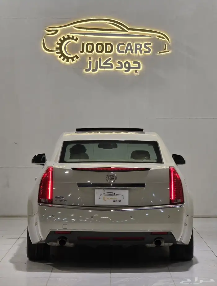 كاديلاك CTS موديل 2010 بحالة ممتازة 2