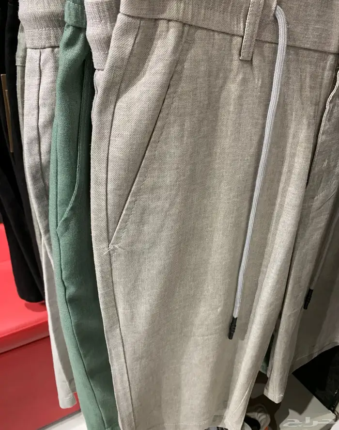 مجموعه قمصان من الكتان واحذيه جديده اصليه للبيع السريع 24