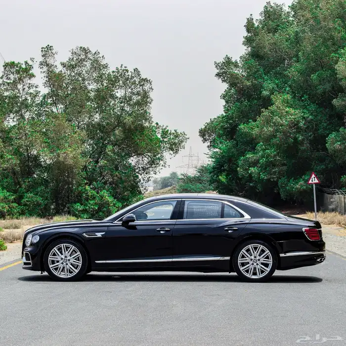 Bentley 2023Flying Spur بنتلي كونتيننتال فلاينج سبير في دبي 2