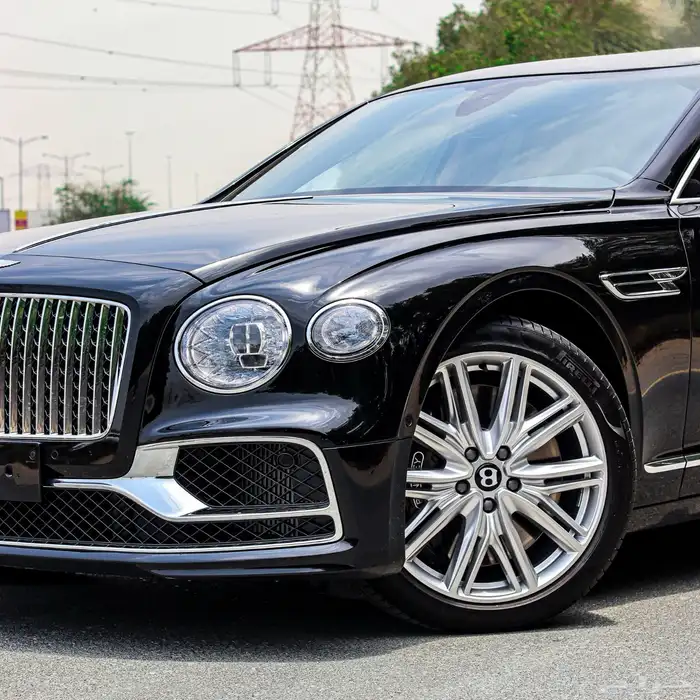Bentley 2023Flying Spur بنتلي كونتيننتال فلاينج سبير في دبي 4