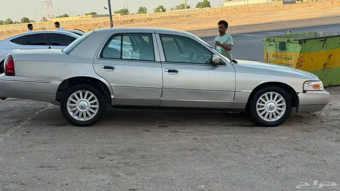 للبيع فورد جراند ماركيز فل كامل 2008 شكمانيين مكيف خلفي 3