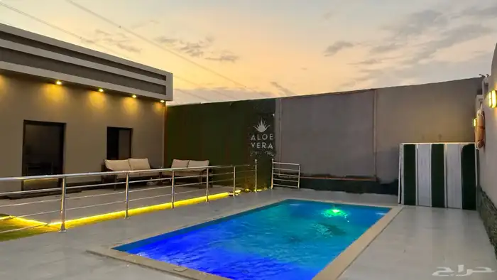 متاح الحجز الجمعه استراااحه فخمههه ف حي الرياض 25