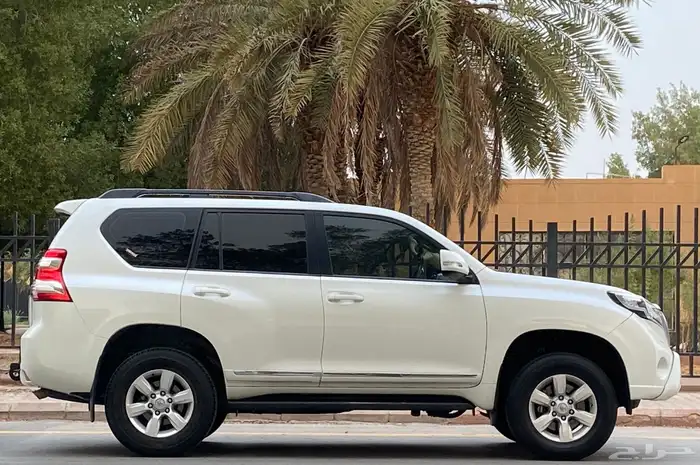 تويوتا برادو فل كامل سعودي 2015 8