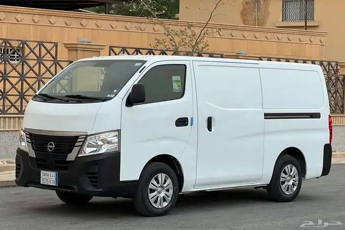 نيسان اورفان 2023 ديزل (بحالة ممتازة) 1