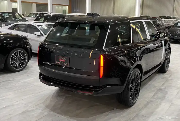 لاند روفر رنج روفر HSE V6 جديد 2025 3