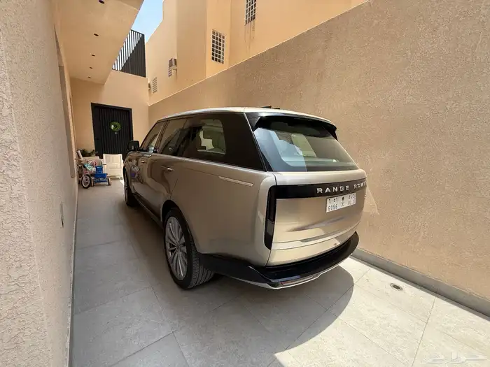 رانج روفر فل ابشن بسعر مغري خالي من الرش فيرست ايدشن 0