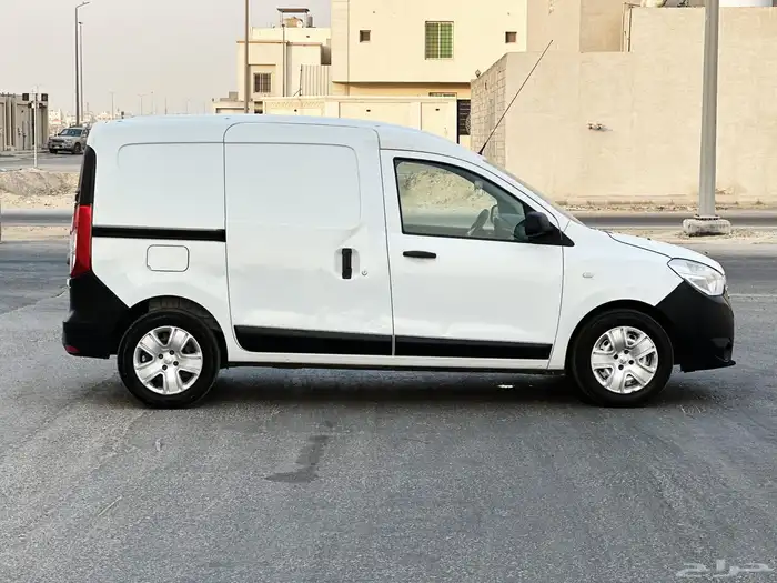 رينو - دوكر فان 2022 5