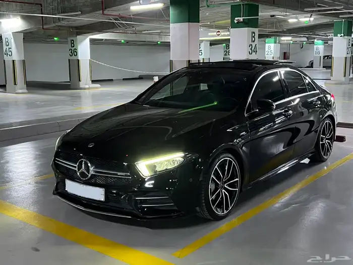 2021 مرسيدس. AMG A35 ممشى قليل بحالة الوكالة 13