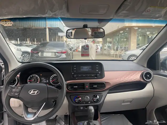 هيونداي i10 2024 شبه الاصفار 6