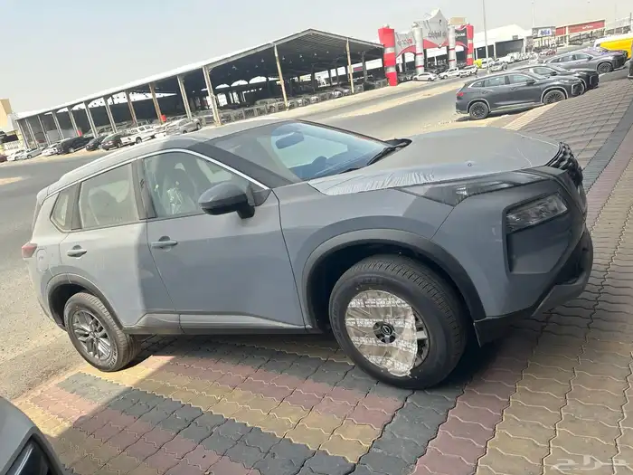 نيسان اكستريل 5 راكب استندر دبل 2025 إسمنتي 2