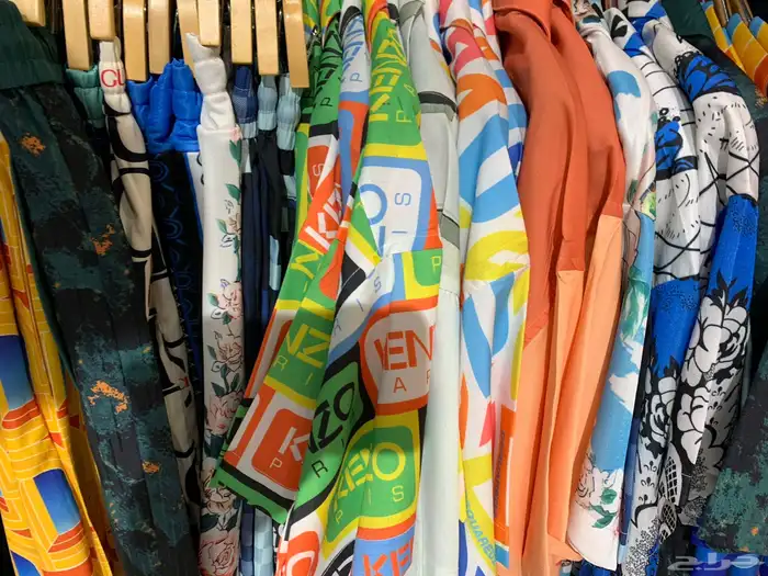 مجموعه قمصان من الكتان واحذيه جديده اصليه للبيع السريع 20