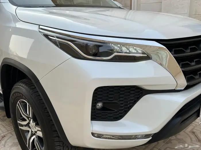 تويوتا فورشنر 2023 عداد 25 الف فقط 10