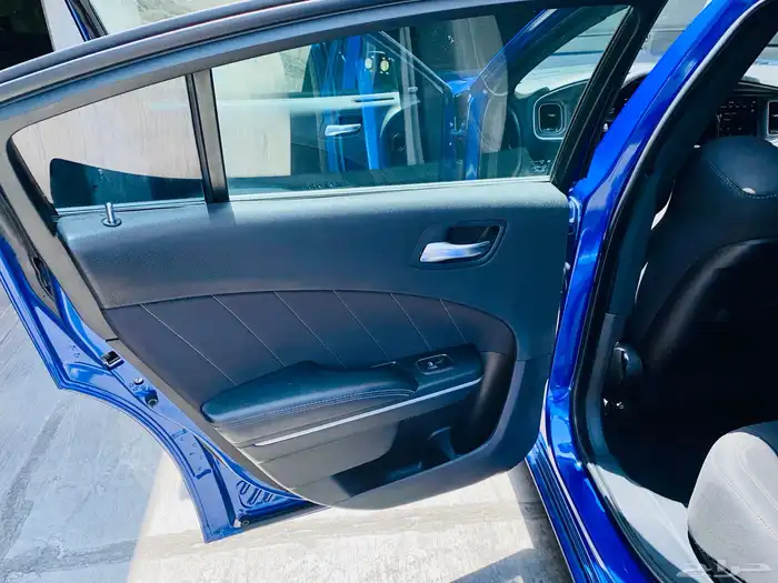 دوج جارجر GT 2019 لون مميز ماشي 120 الموقع الدمام 17