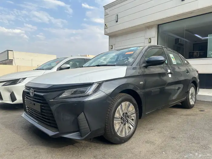 يارس واي بلس اللون رمادي موديل 2026 0