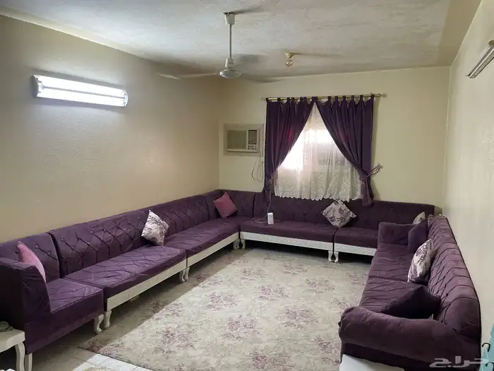 اثاث منزلي للبيع   كنب   ثلاجه   طاولة قزاز   فرن غاز 6