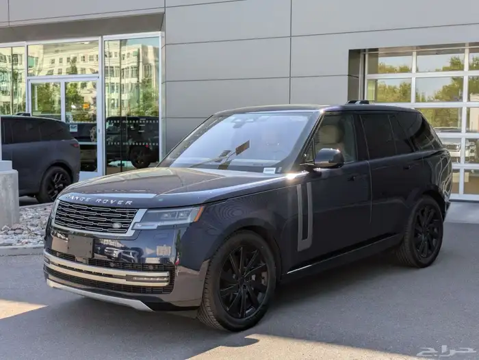 2023 Land Rover Range Rover SE 0