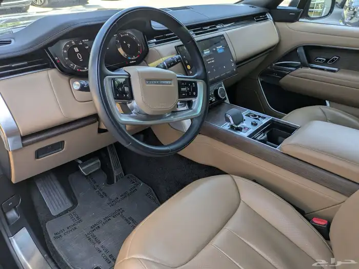 2023 Land Rover Range Rover SE 7