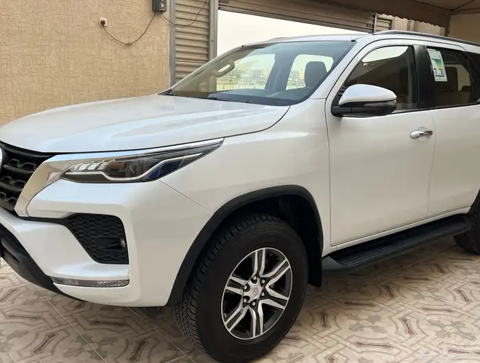تويوتا فورشنر 2023 عداد 25 الف فقط 13