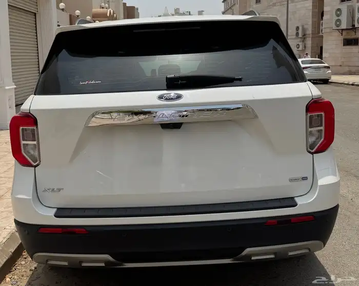 فورد اكسبلورر XLT 2023 نصف فل شبه جديدة 1