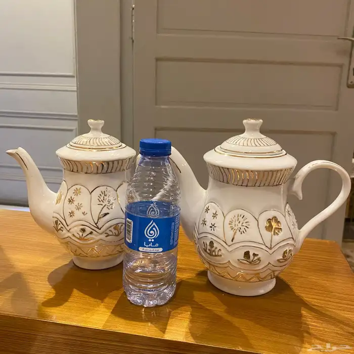 ابريق شاي قديم بشكل تراثي 2