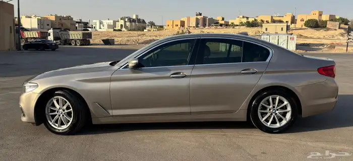 بي ام دبليو 520i موديل 2018 3
