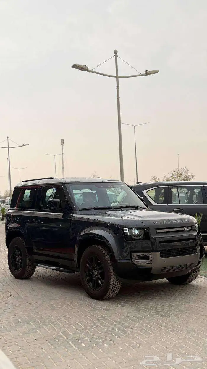 لاند روفر ديفندر SE90 2025 باب واحد 1