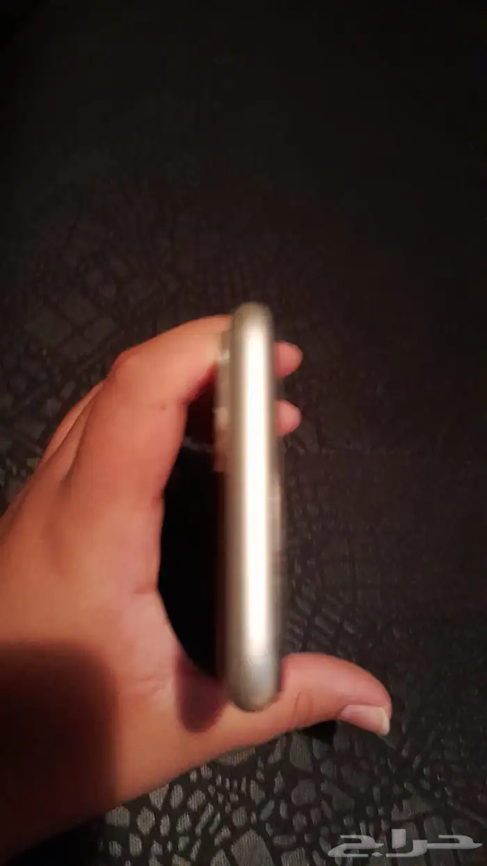 ايفون 11 العادي 3