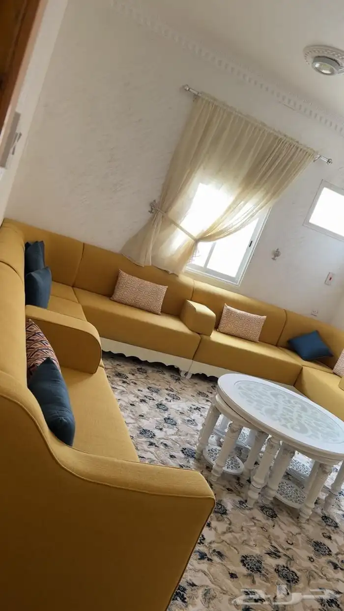 كنب وطاولات 3