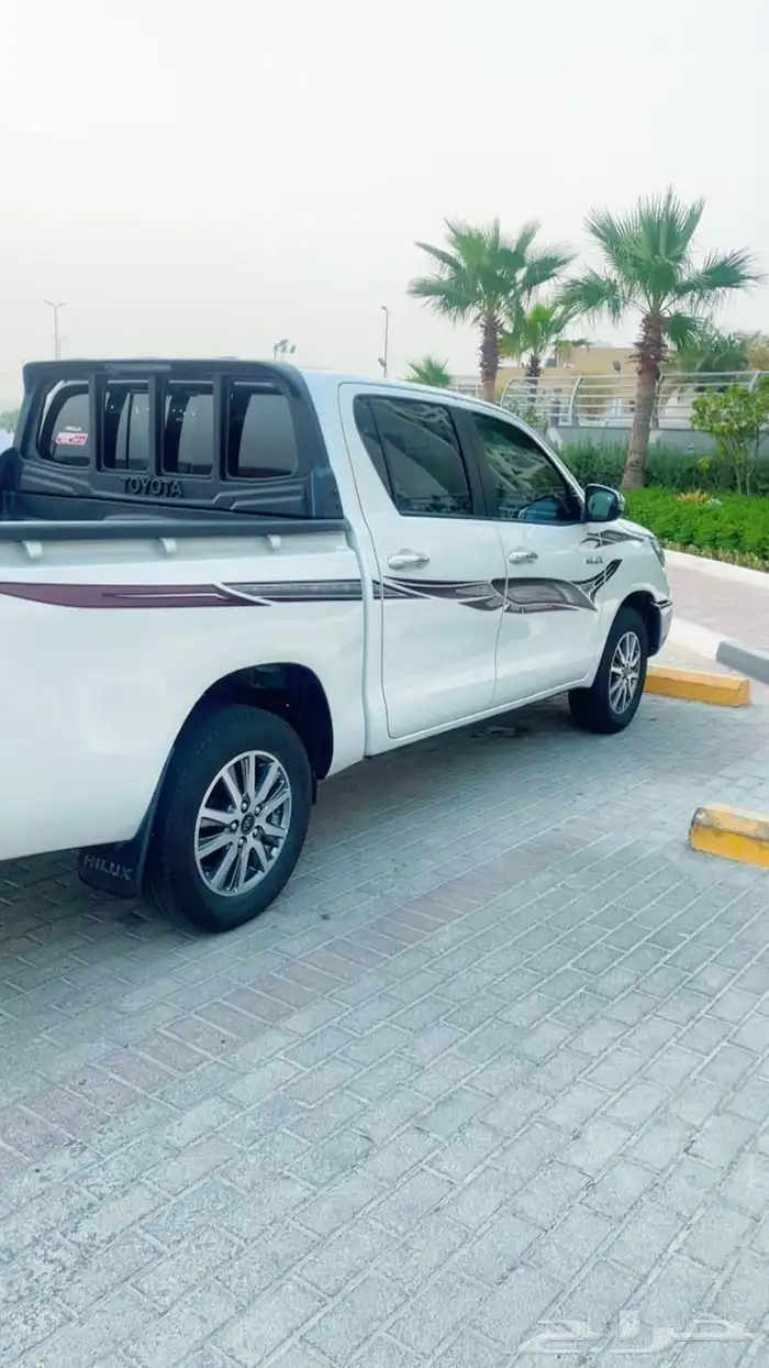 هايلكس 2025 بنزين فل كامل 3