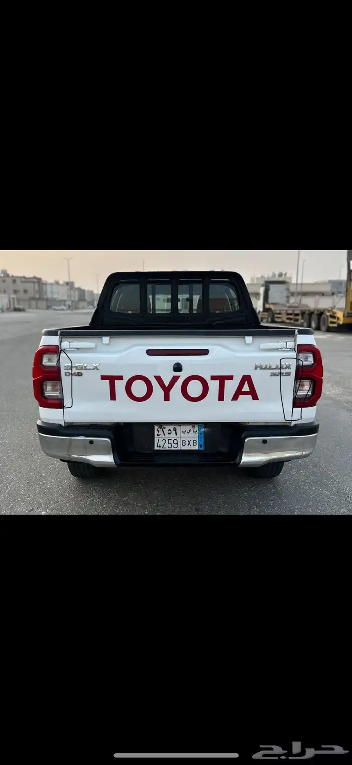هايلوكس 2022 ديزل فل كامل نظظيفه 24