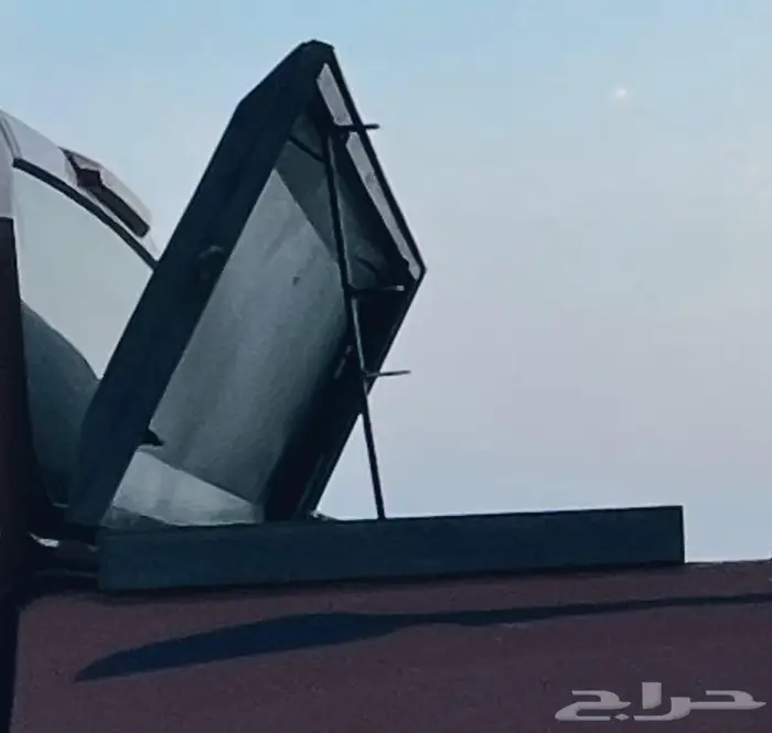 صندوق تخزين نافارا نظيف 1
