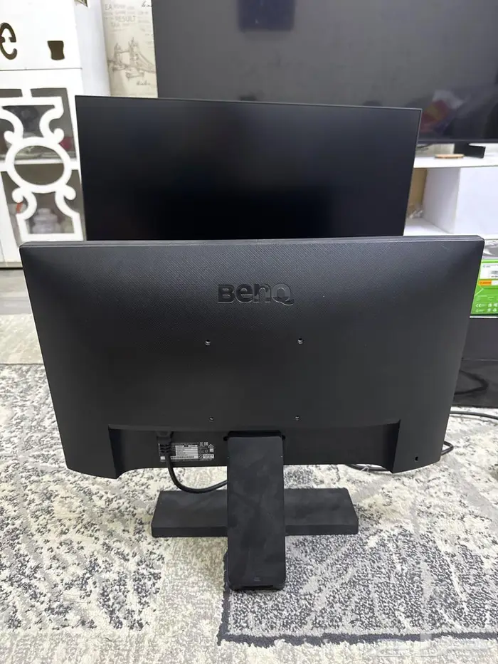 مونيتر العاب devo 4k ومونيتر بينكيو اضافي وسماعات قيمنق 11