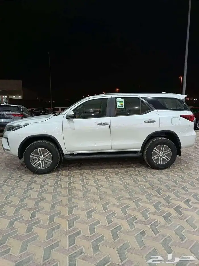 تويوتا فور تشنر GX2 2025 دبل بنزين 3