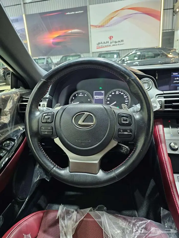 لكزس RC350 موديل 2022 21