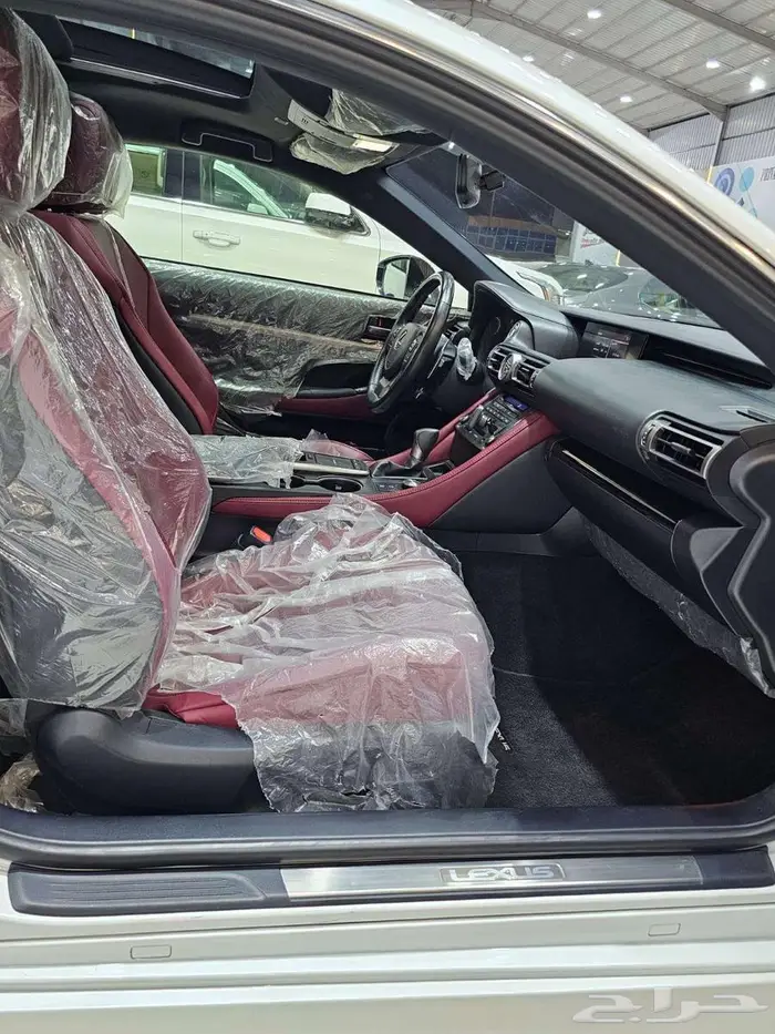 لكزس RC350 موديل 2022 15