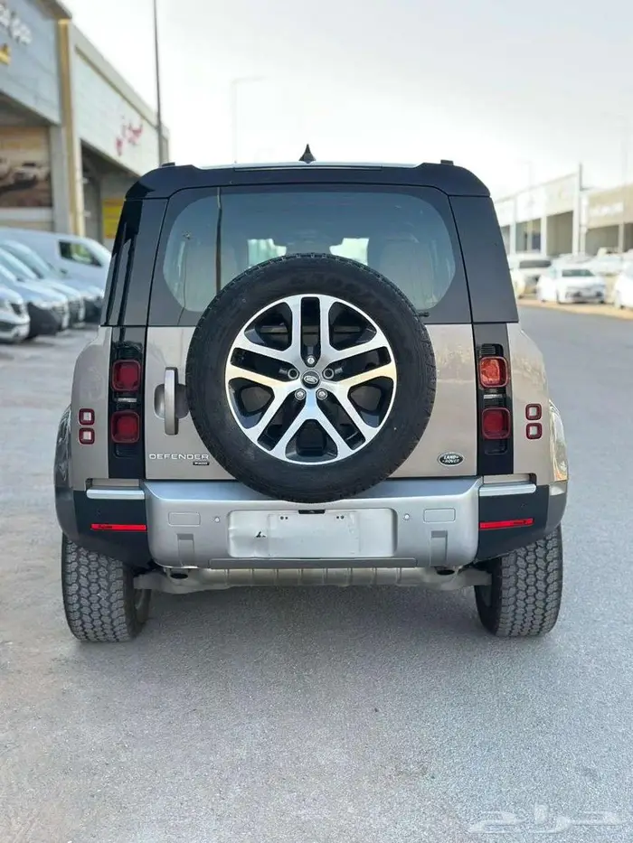 لاندروفر ديفيندر 2023 P400 3