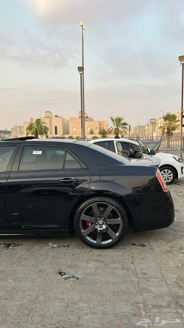 كرايسلر SRT 2014 بلاك ايديشن نظافة عالية 23