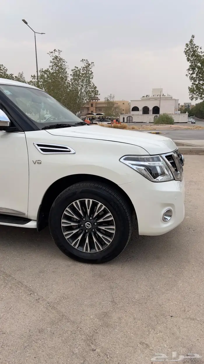 جيب باترول بلاتينوم نظيف اللون ابيض 14