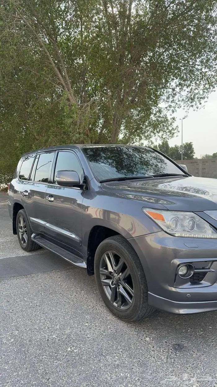 لكزس ال اكس 570 13