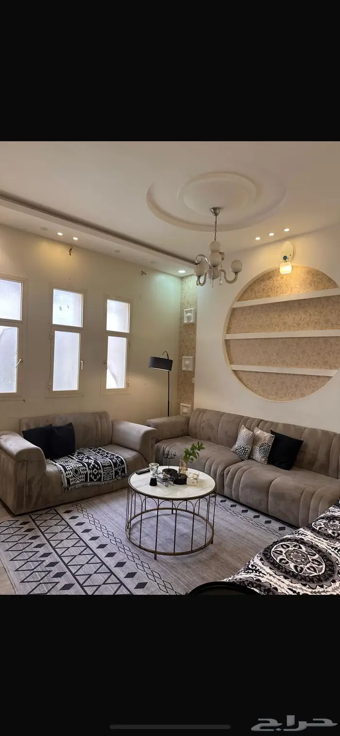 عمارة تجارية في المسقي تم تنزيل الحد مليون و300 0