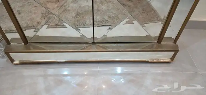 كنب للبيع مع دولاب عبايات 5